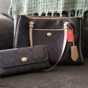 Coach Signature Bag with Wallet
